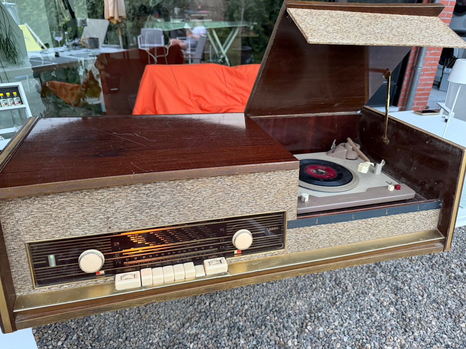 Vintage Arel radiomeubel met  platenspeler (nazicht), Antiek en Kunst, Antiek | Tv's en Audio, Ophalen