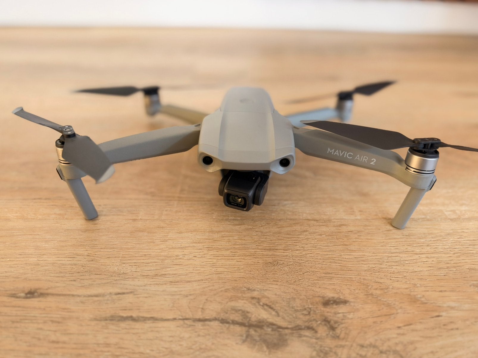 DJI Mavic Air 2 Fly More Combo – Zeer goede staat, 250 tot 900 gram, Return to Home, Cameradrone, 5 tot 10 kilometer