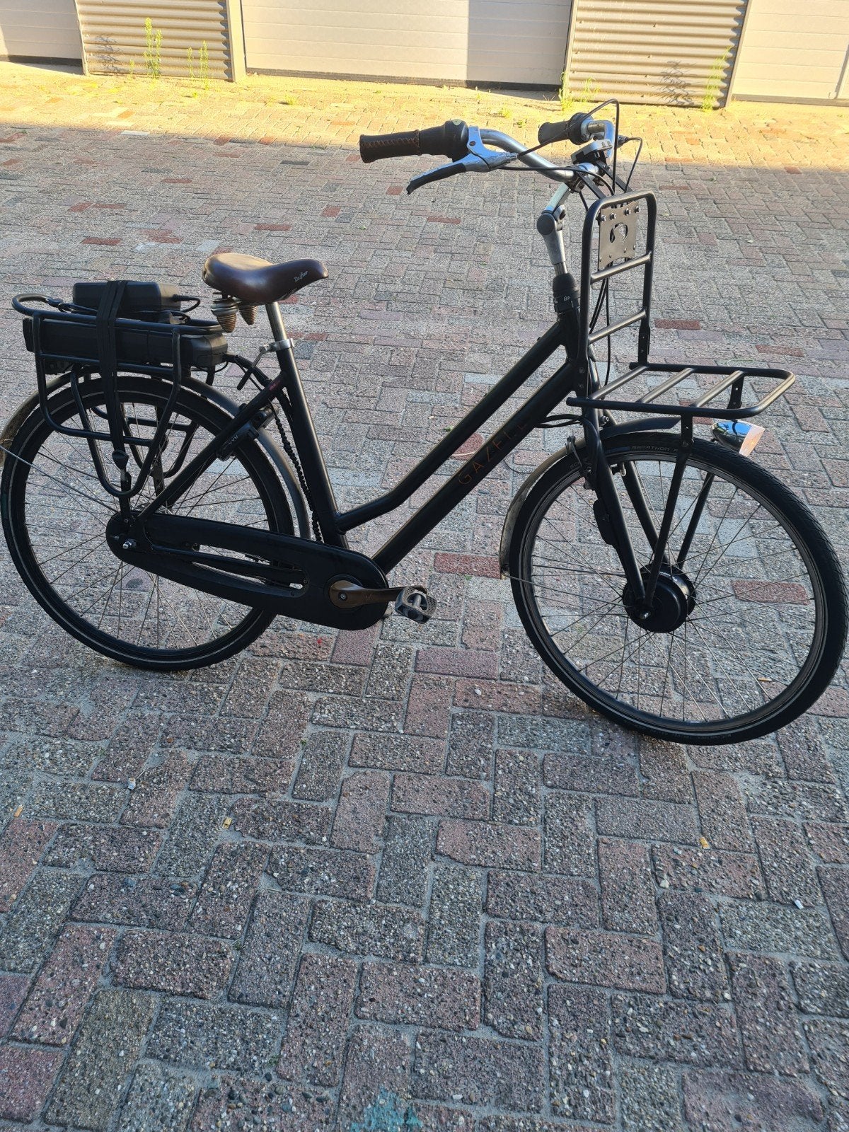 Elektrische damesfiets in zeer goede staat., Ophalen of Verzenden, Zo goed als nieuw