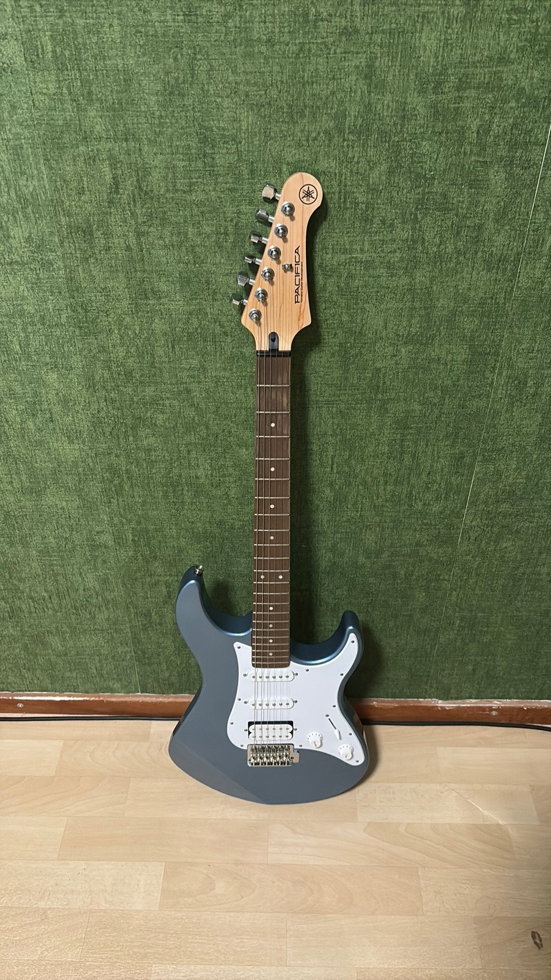 Pacifica Yamaha, Ophalen, Zo goed als nieuw, Solid body, Overige merken