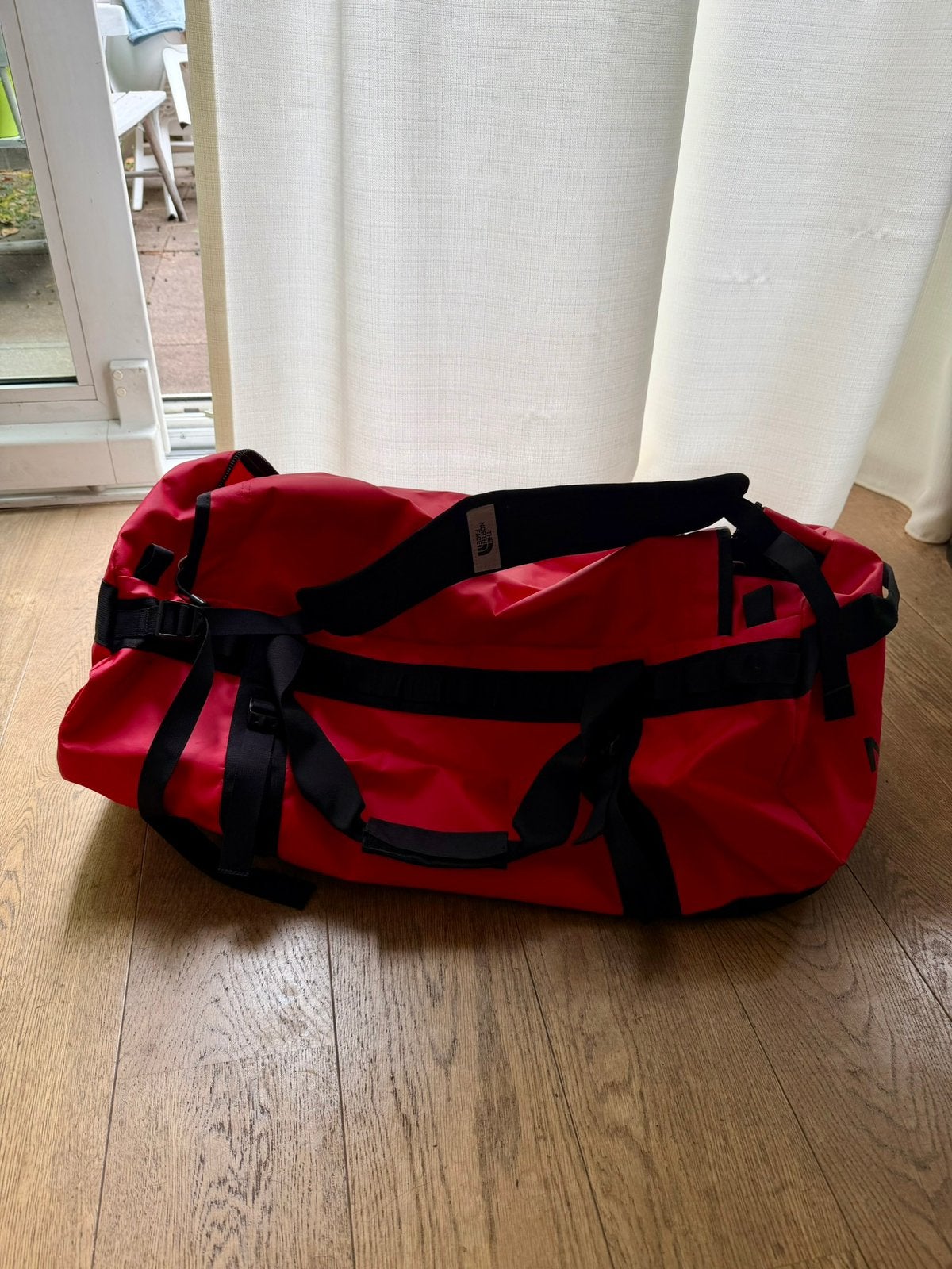 The north face duffel bag rood L, Sieraden, Tassen en Uiterlijk, Tassen | Reistassen en Weekendtassen, Ophalen, 30 cm of meer