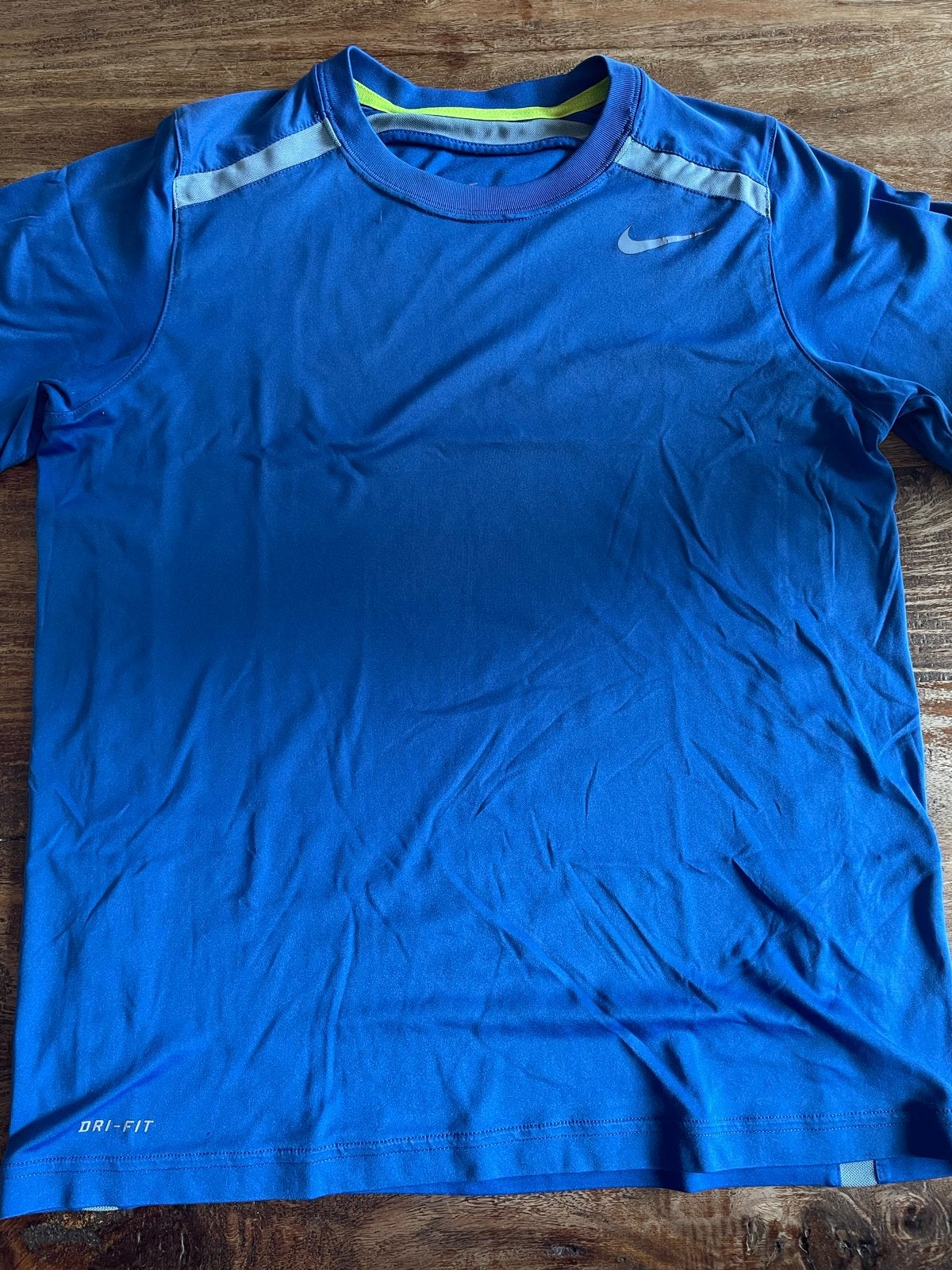 Nike Sportshirt Jongens Maat 137-147 - Blauw, Ophalen, Gebruikt, Jongen, Sport- of Zwemkleding