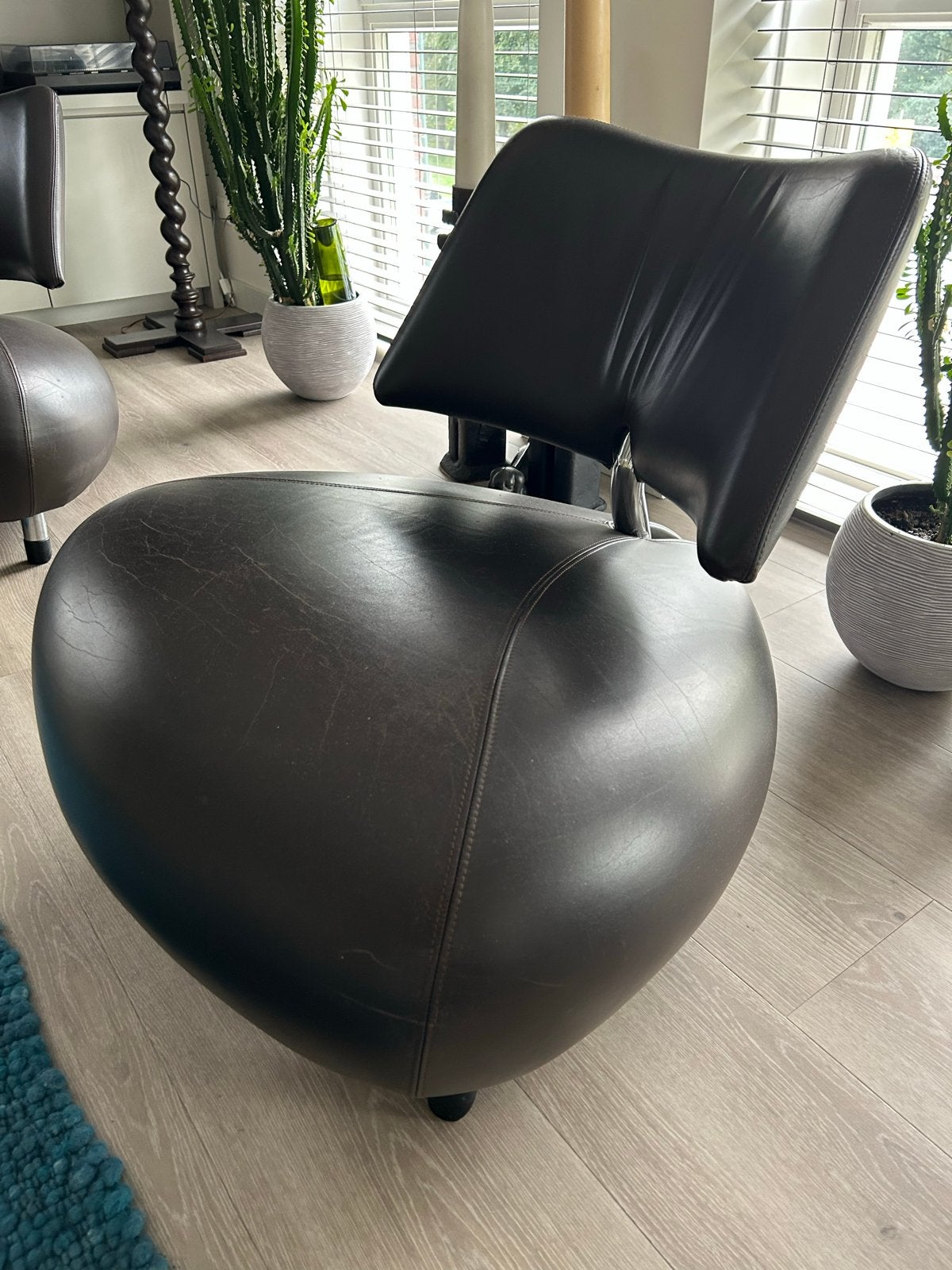 Leolux Pallone design fauteuil, bruin leer 2 stuks, Huis en Inrichting, Ophalen, Gebruikt, 50 tot 75 cm, Leer