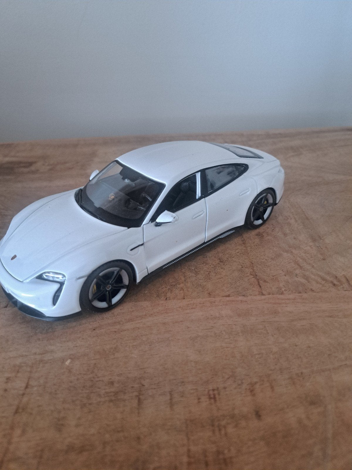 burago model porsche taycan turbo s, Hobby en Vrije tijd, Gebruikt, Auto, Burago, Ophalen of Verzenden
