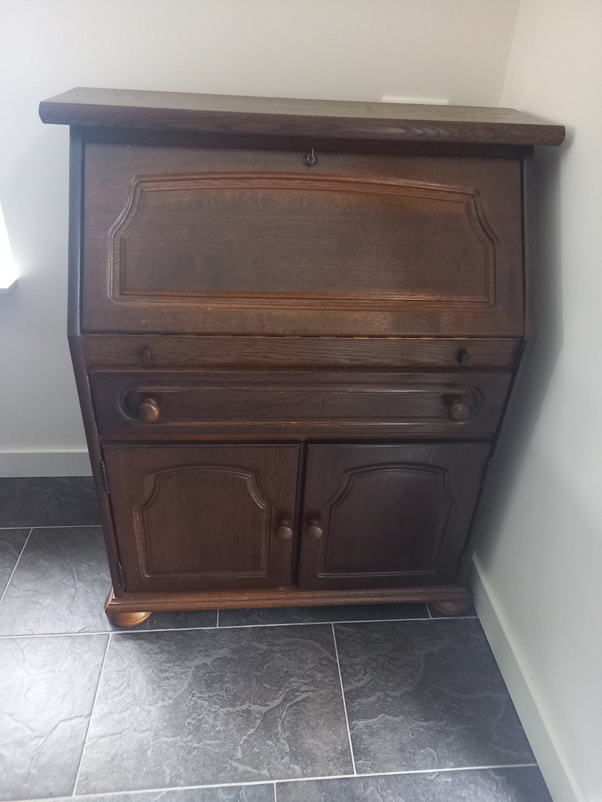 Kastje/bureau, Ophalen, Gebruikt, 100 tot 150 cm, 50 tot 100 cm