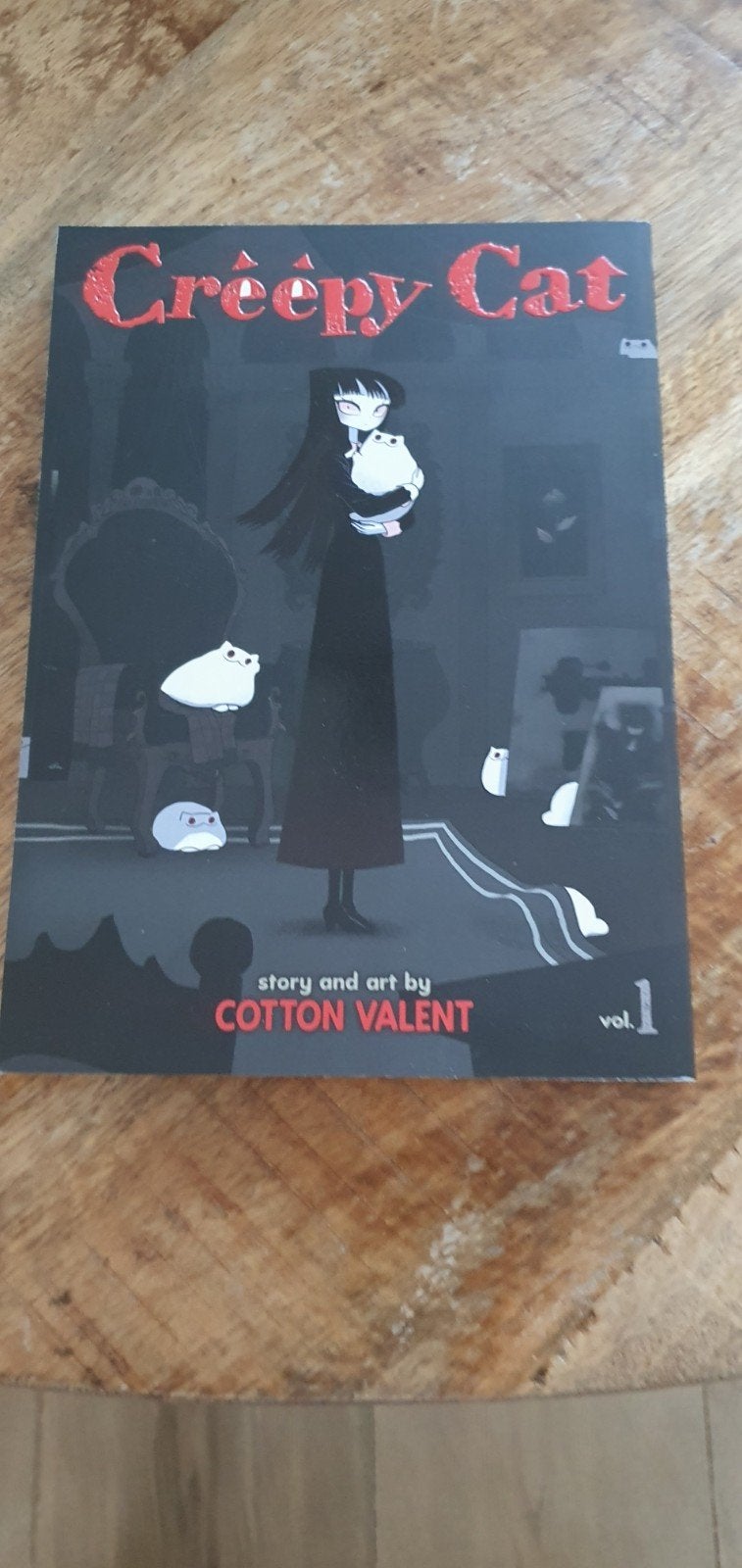 Creepy Cat Vol. 1 - Gothic Comedy Manga, Ophalen, Zo goed als nieuw, Cotton Valent, Amerika