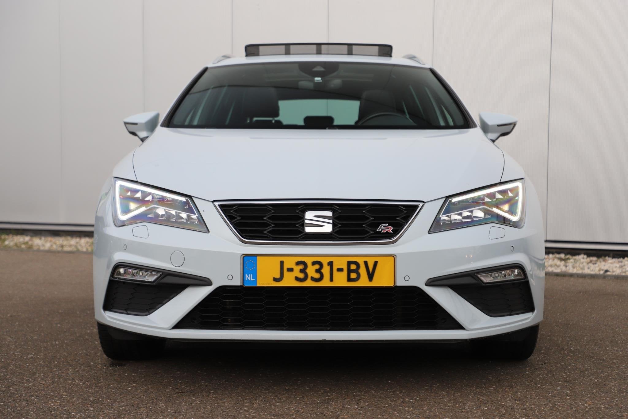 SEAT Leon ST 1.0 TSI FR Ultimate Edition Virtual Cockpit Pan, Auto's, Gebruikt, Euro 6, Met garantie (alle), Leon