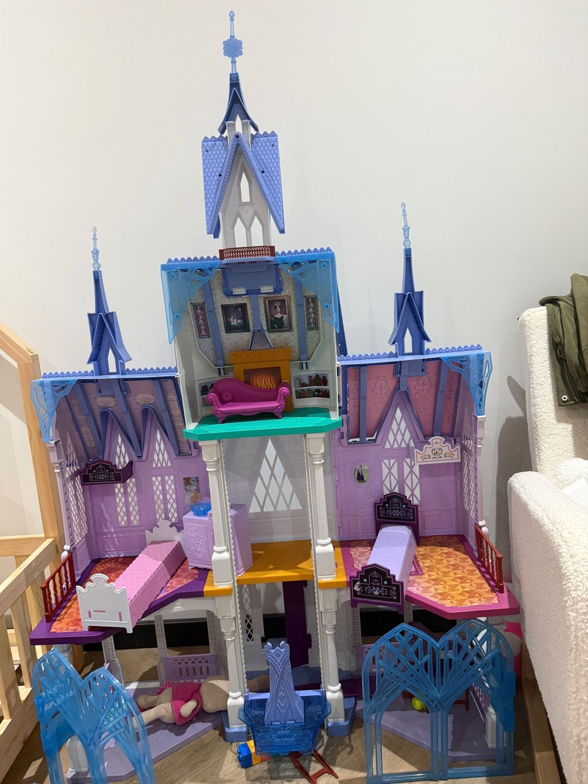 Disney Frozen IJskasteel Poppenhuis, Ophalen, Zo goed als nieuw, Poppenhuis