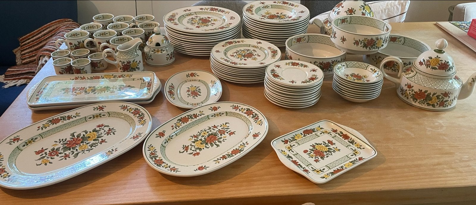 Villeroy & Boch Summerday Servies - Uitgebreide set, Ophalen, Zo goed als nieuw, Overige stijlen, Porselein