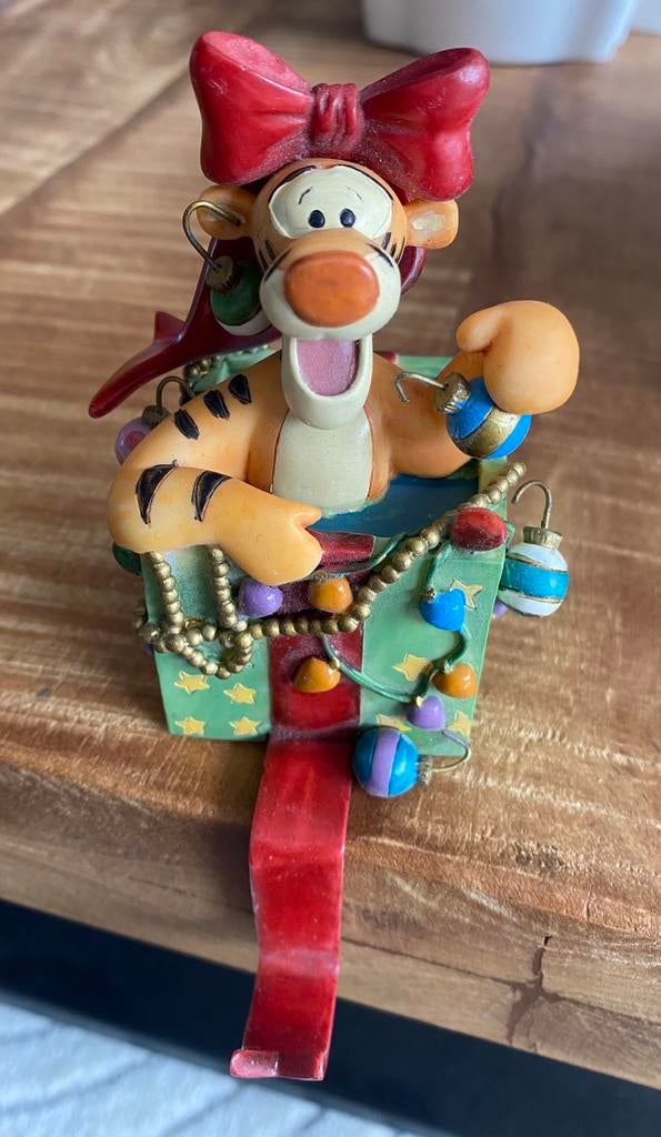 Pooh and friends Tigger stocking holder, Verzamelen, Disney, Ophalen, Winnie de Poeh of vrienden, Zo goed als nieuw, Beeldje of Figuurtje