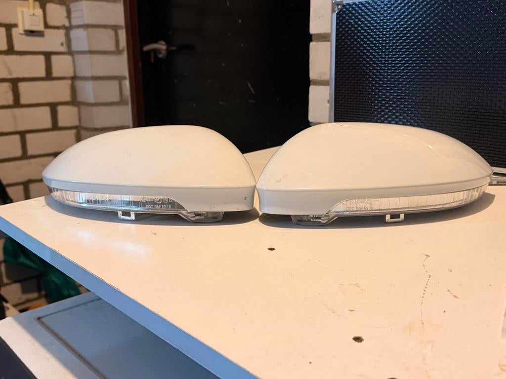 Originele VW Golf 8 Witte Spiegelkappen + Knipperlichten, Auto-onderdelen, Spiegels, Ophalen of Verzenden, Gebruikt, Volkswagen