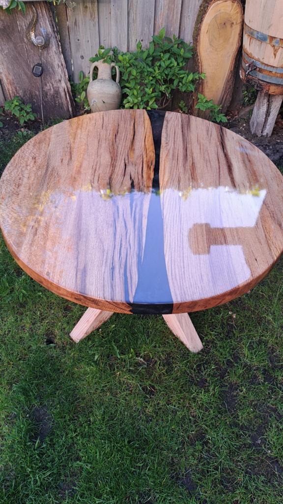 Eiken epoxytafel met Black Pearl rivier - 110 cm rond, Ophalen, Nieuw, 100 tot 150 cm, 100 tot 150 cm