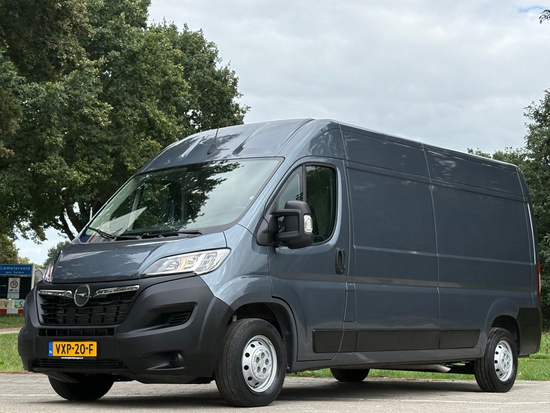 Opel Movano 2.2D 140PK|trekhaak 2500KG|apple CarPlay|achteru, Auto's, Voorwielaandrijving, Dealer onderhouden, Stof, Gebruikt