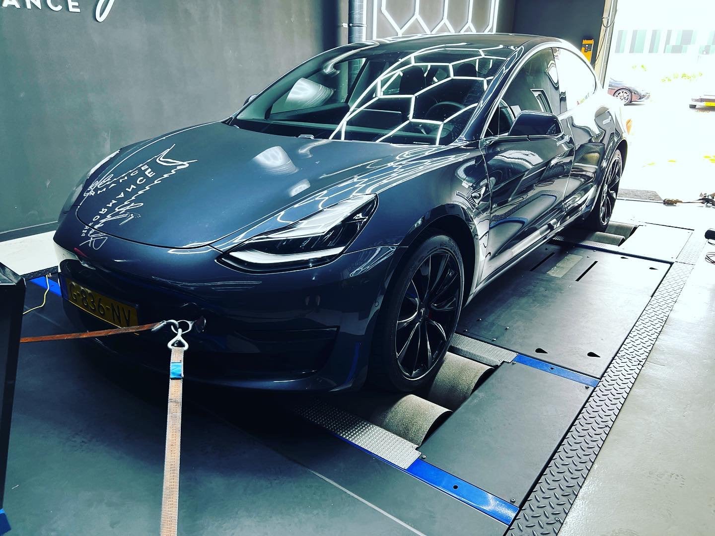 Foto 11 van Tesla Model 3 2019 Long Range AWD/FSD/SOH 87,4% 482PK!Btw!
