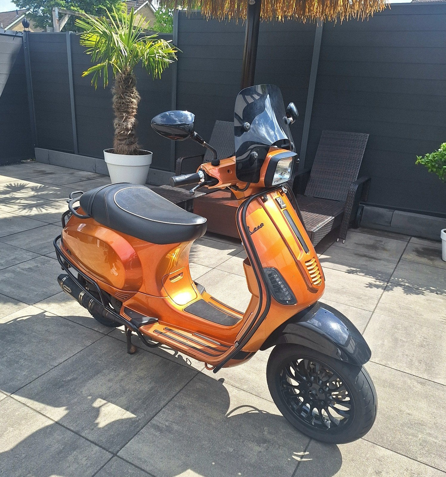 VESPA s50 80cc FULL OPTION COMPLEET MET HELMEN ETC. 4tak, Ophalen, Benzine