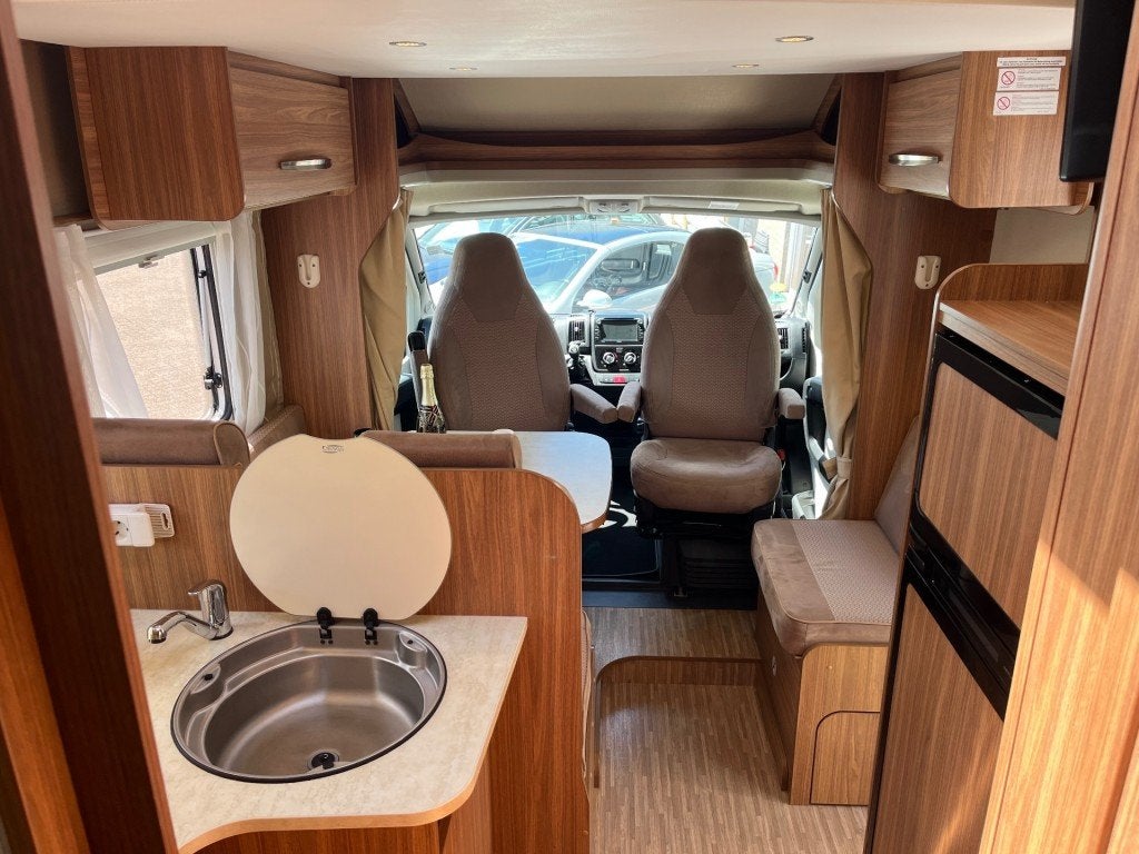 Caravans And Camping Carado