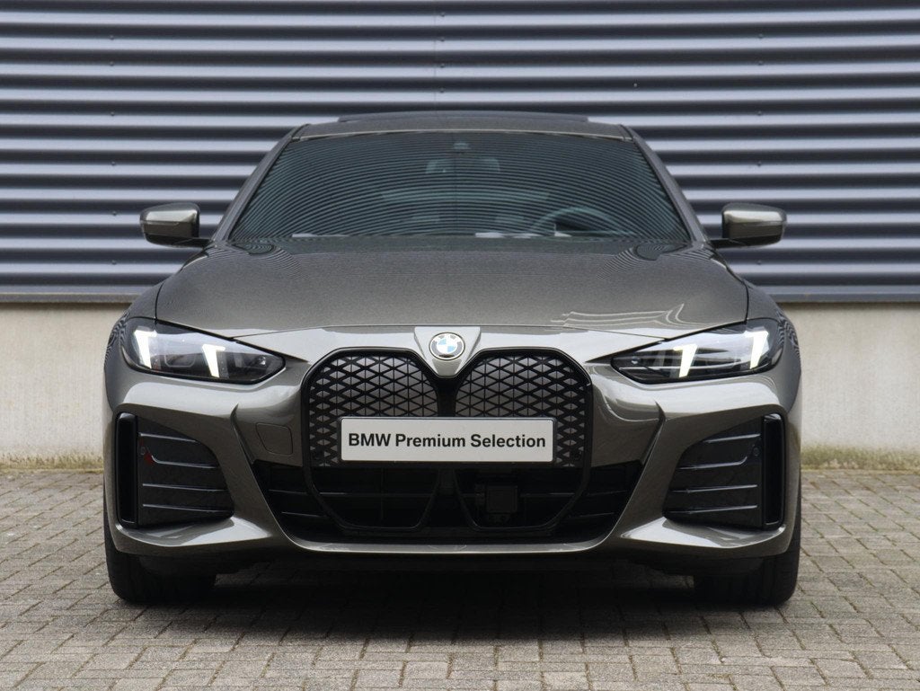 BMW i4 eDrive35 | M Sportpakket Pro | Panodak | Individual L, Auto's, BMW, Stuurwielverwarming, Zwart, Met garantie (alle), 31 min
