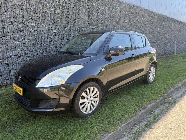 Suzuki Swift 1.2 Exclusive EASSS Pano | stoelverwarming, Auto's, Voorwielaandrijving, Gebruikt, 4 cilinders, 400 kg