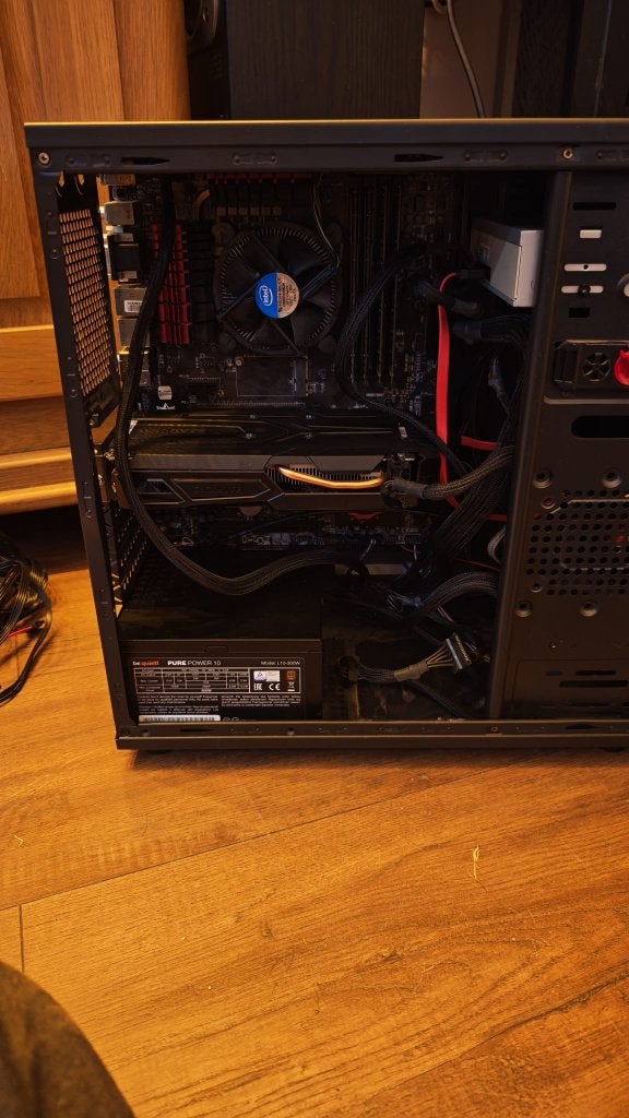 custom gaming pc windows 11, Computers en Software, Ophalen, Gaming, SSD, Met videokaart