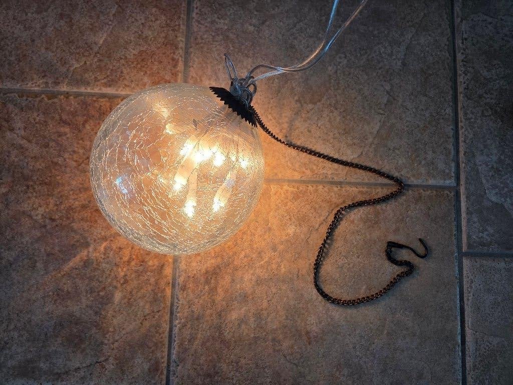Grote glazen Kerstbal met verlichting (Craquelé glas) 15 cm, Ophalen, Zo goed als nieuw