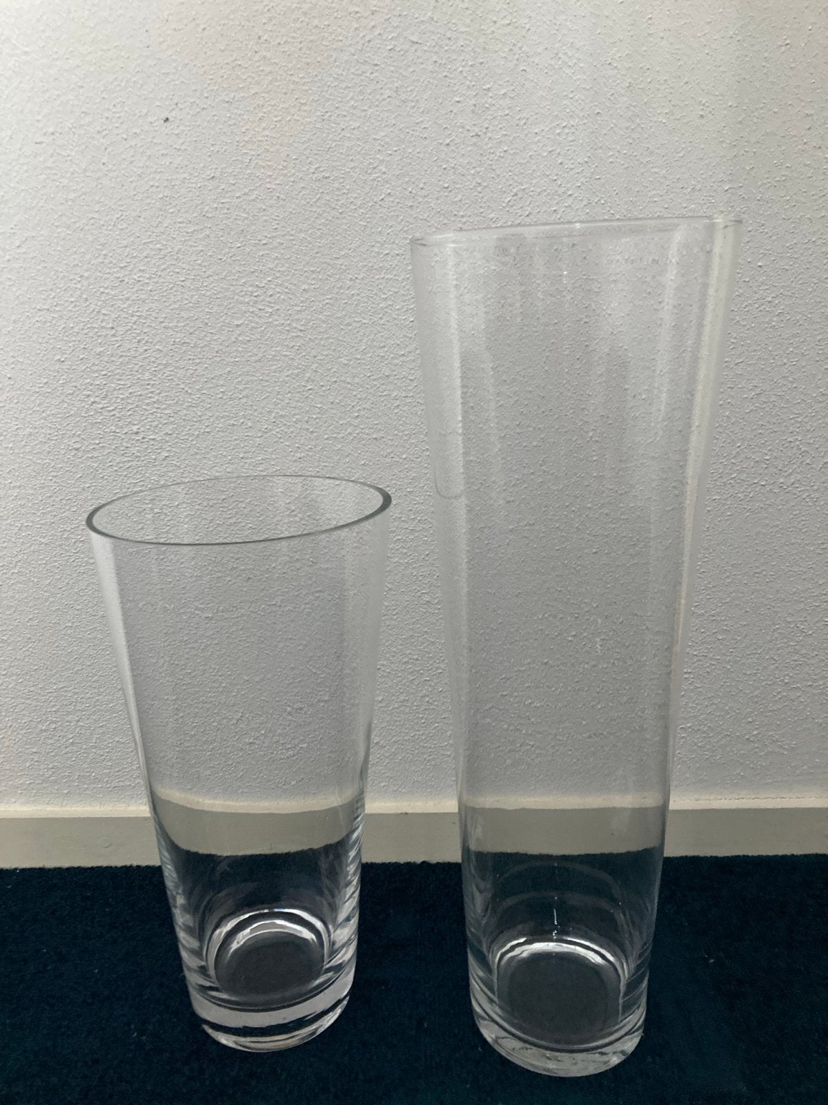 Set van 2 Glazen Vazen.Hoogte 50 en 35 cm. Samen €7,00., Ophalen of Verzenden