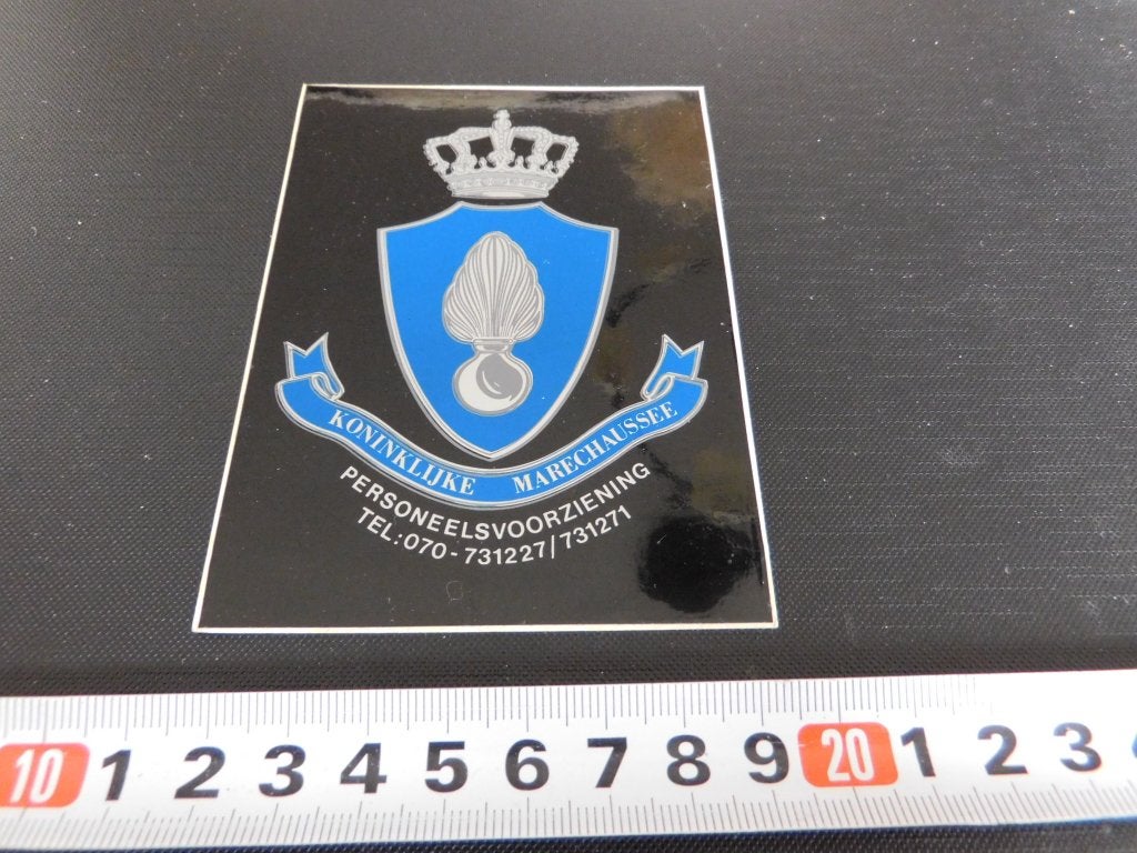 sticker Politie KMAR Leger Marechaussee MPOM 819 *, Ophalen, Zo goed als nieuw