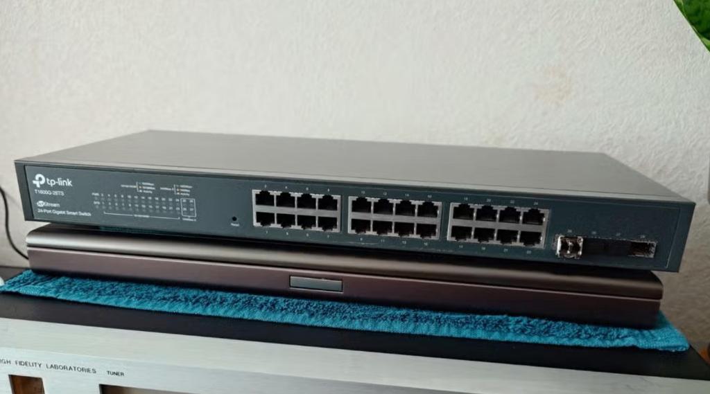 TP-LINK T1600G-28TS met SFP Gigabit Switch, Ophalen of Verzenden, Gebruikt