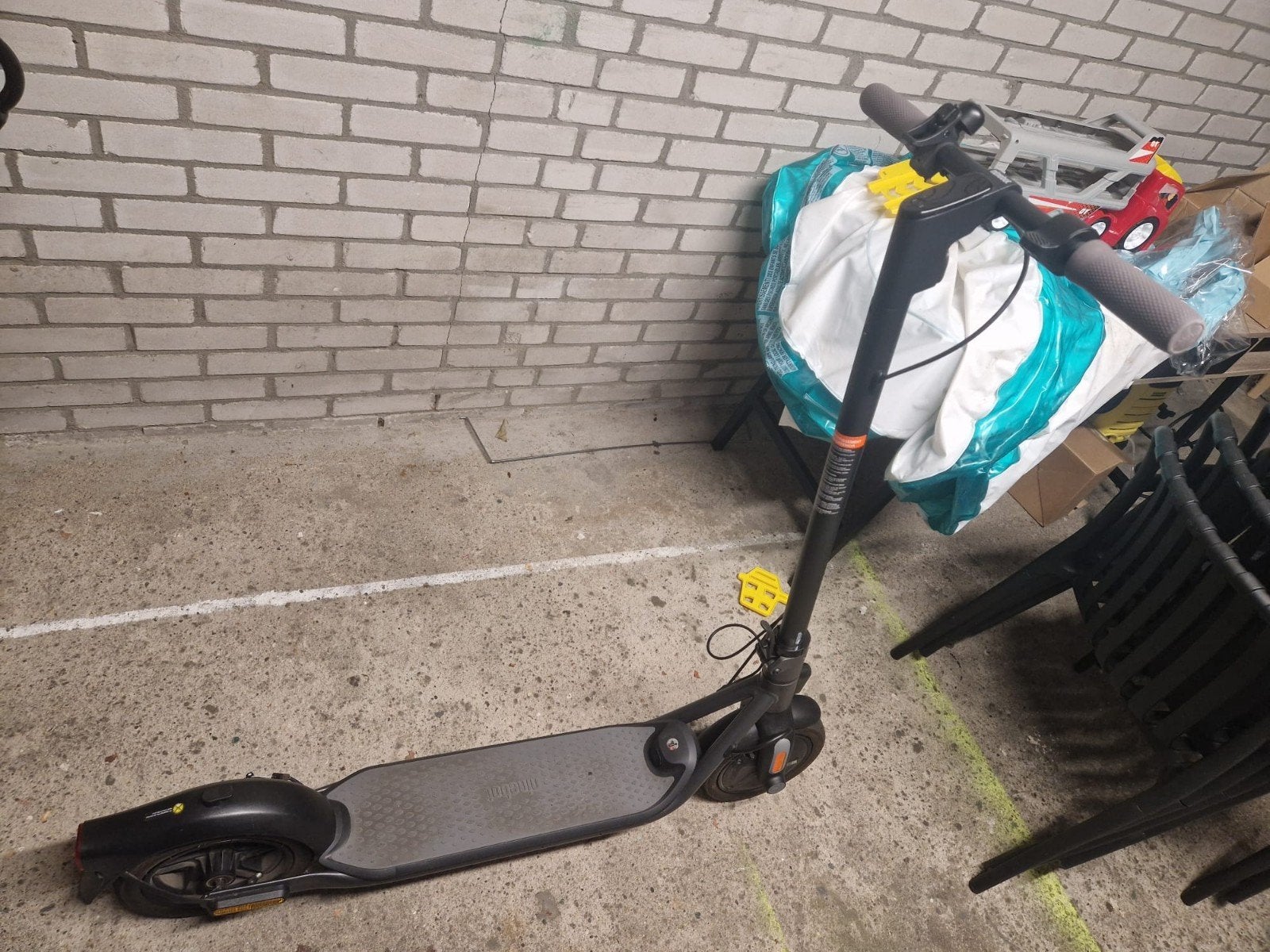 Ninebot elektrische step (E-scooter) - Zo goed als nieuw, Ophalen of Verzenden, Zo goed als nieuw, Elektrische step (E-scooter)