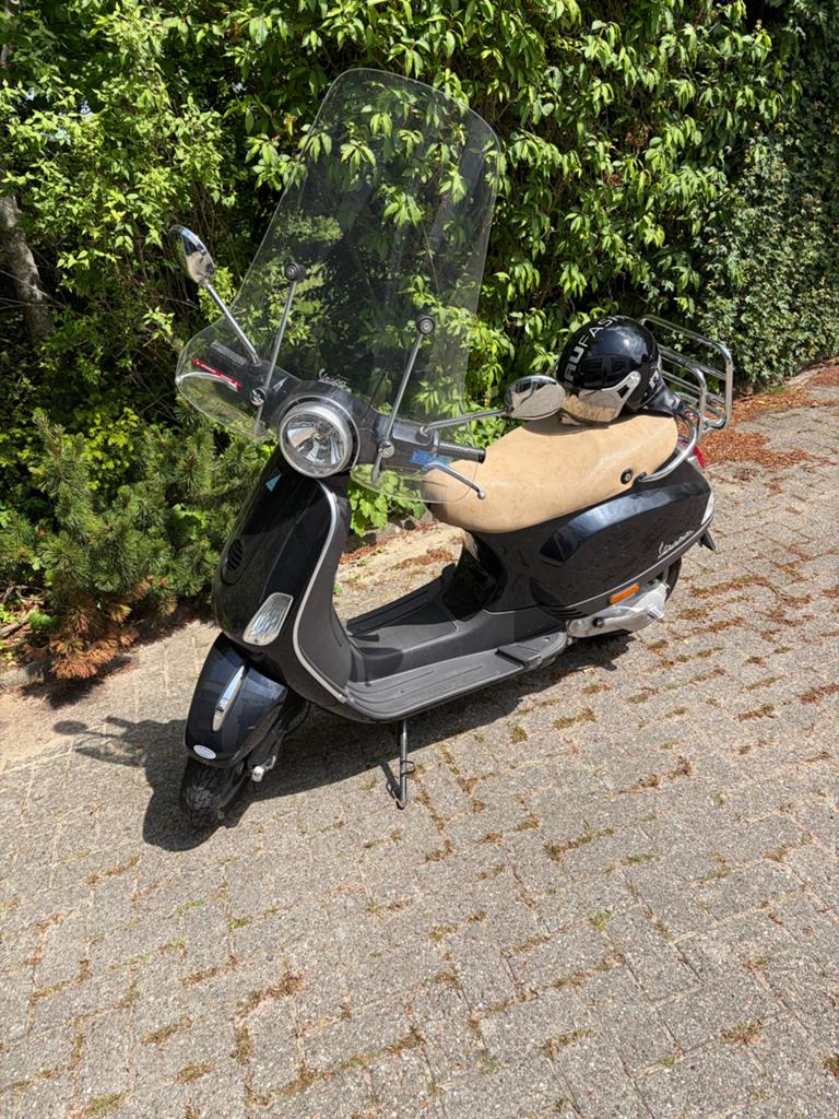 Vespa Piaggio C38 uit 2007 - 60 km/u incl. Nau Fashion helm, Ophalen, Gebruikt, Benzine, Overige modellen