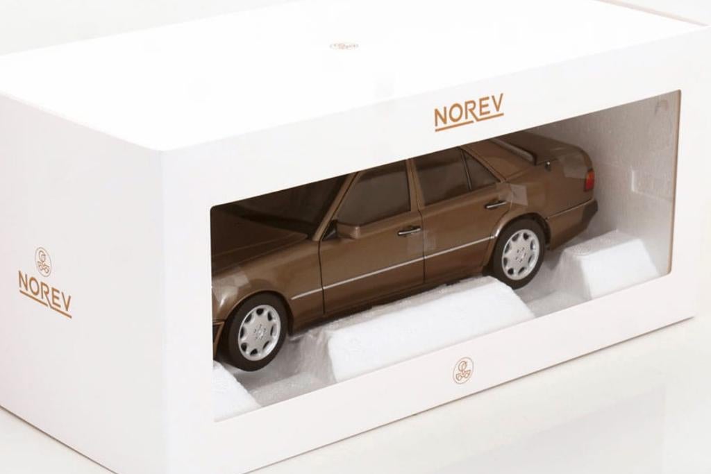 Mercedes Benz 500 E 1990 Bruin schaal 1/18 NOREV ref. 183954, Hobby en Vrije tijd, Modelauto's | 1:18, Verzenden, Nieuw, Auto