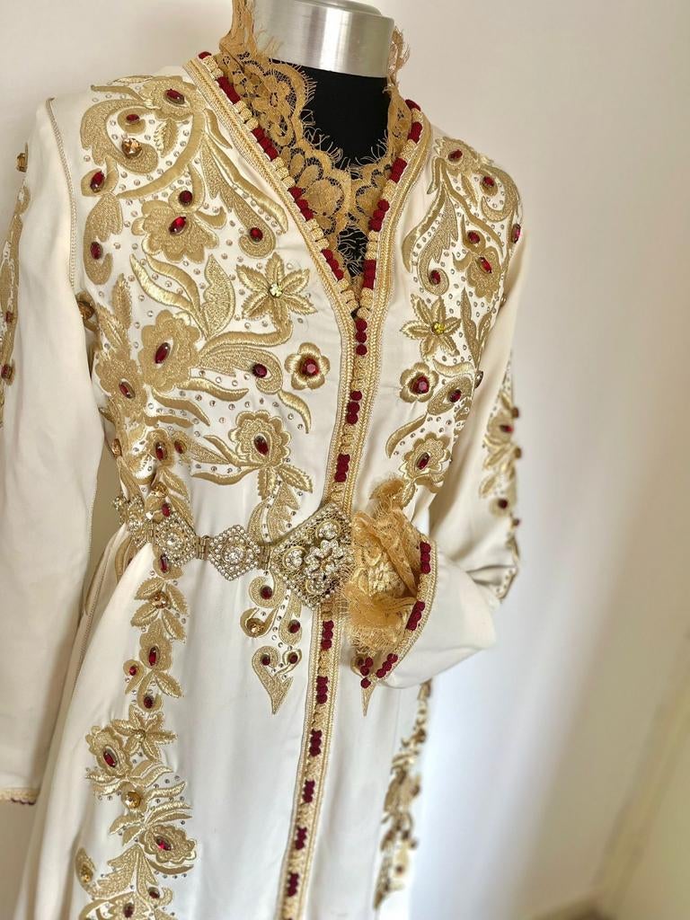 Creme Kaftan met Steentjes - Perfect voor Henna Dag, Kleding | Dames, Gelegenheidskleding, Overige typen, Beige, Ophalen of Verzenden