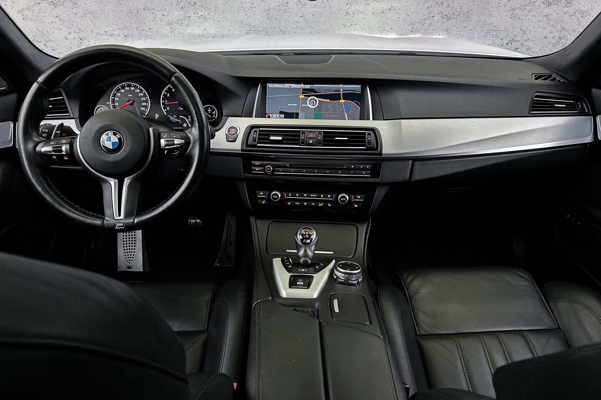 BMW 5 Serie M5 Competition Package | Lederen bekleding | Sch, Auto's, Automaat, Achterwielaandrijving, Gebruikt, 2000 kg
