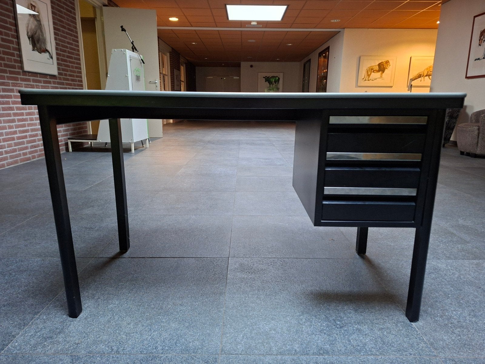 Stevig kinderbureau, Huis en Inrichting, Bureaus, Ophalen, Gebruikt, 120 cm, Kinderbureau