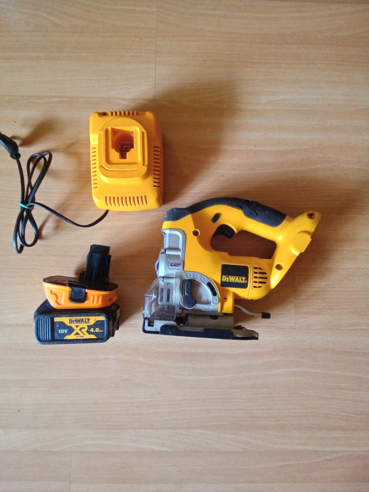 DeWalt DC 330, Ophalen