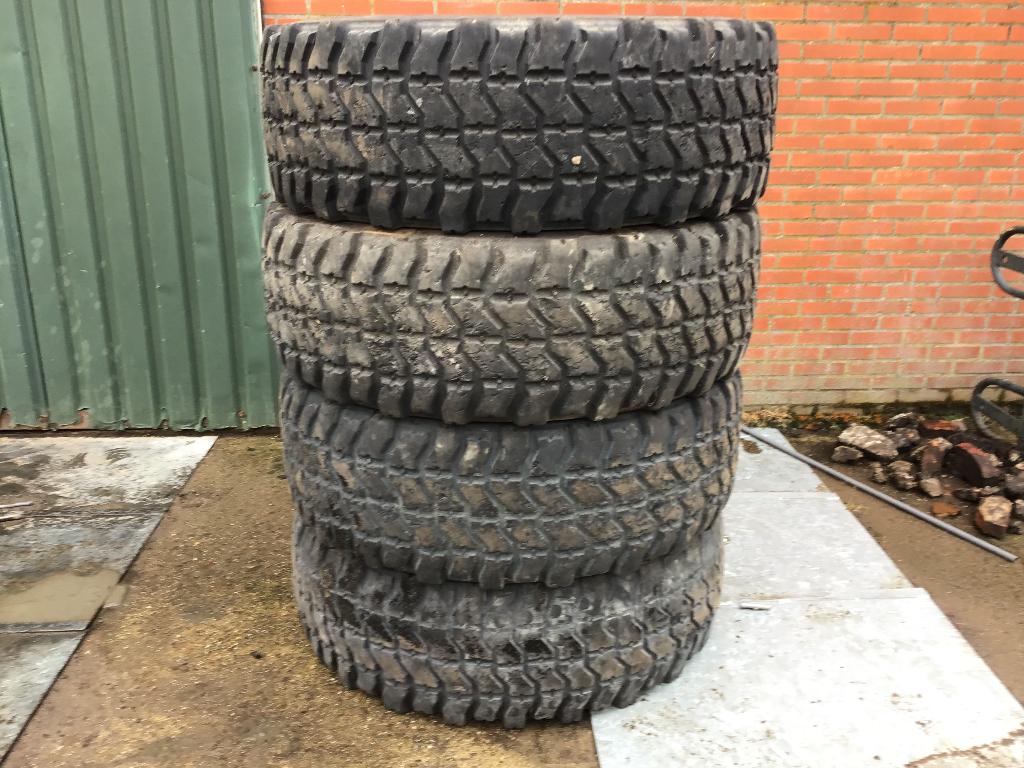 395/85r20 set banden voor shovel unimog tractor, Ophalen, Gebruikt