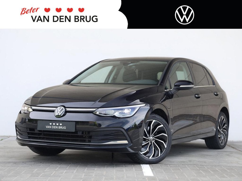 Volkswagen Golf 1.4 eHybrid Style 204PK DSG | Led Matrix | S, Gebruikt, 4 cilinders, Zwart, 13 kWh