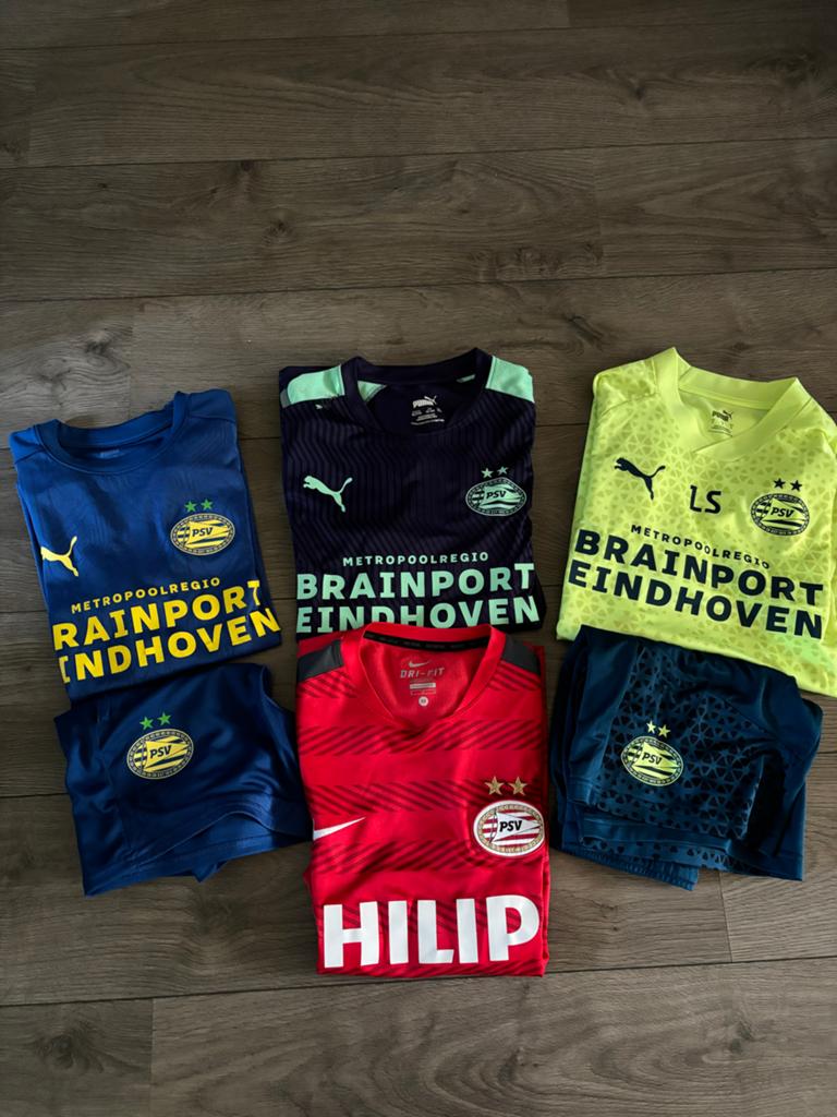 PSV trainingstenues en losse shirts MAAT S, Sport en Fitness, Maat S, Ophalen of Verzenden, Gebruikt, Trainingspak
