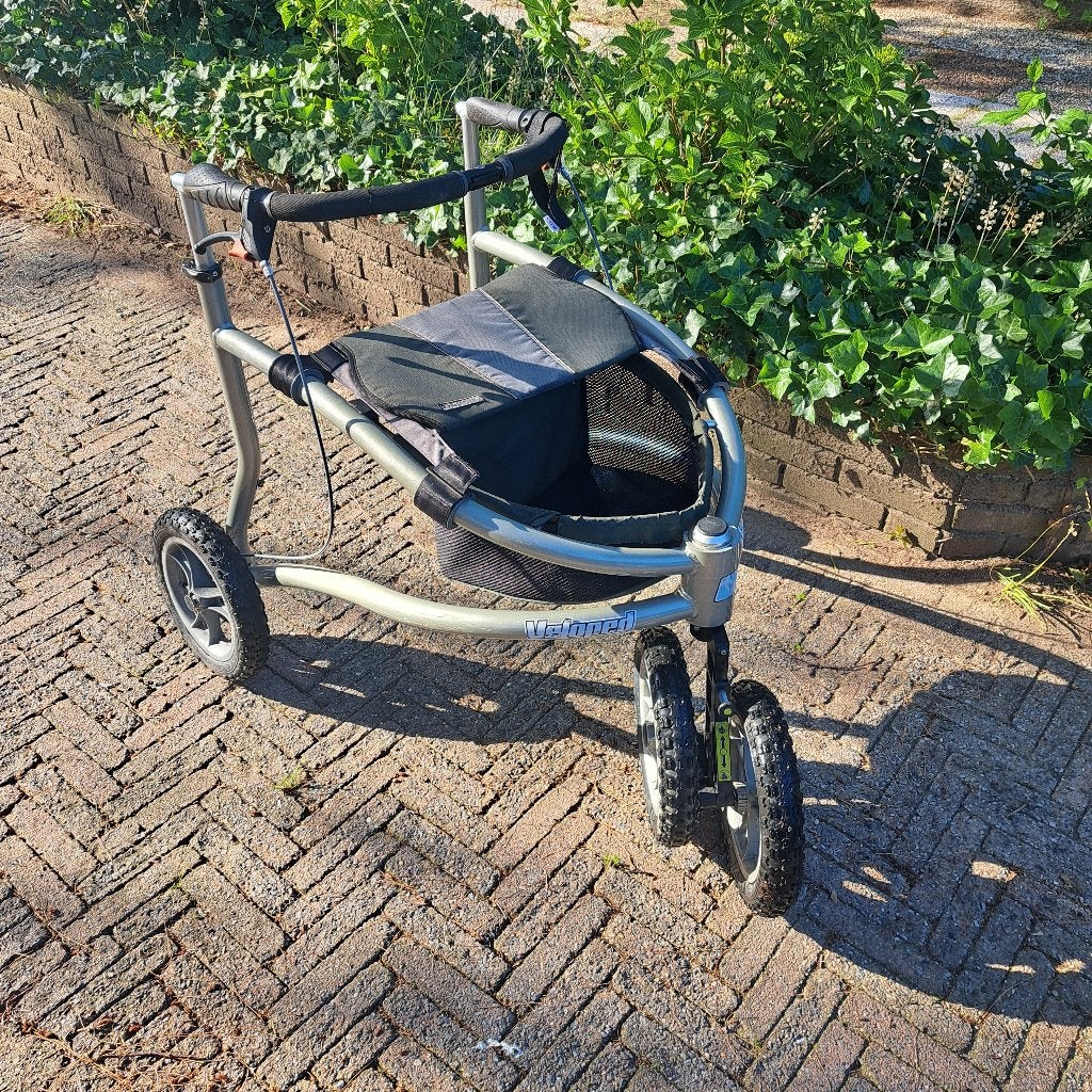 Oerdegelijke sportieve rollator, Trionic Veloped., Ophalen, Opvouwbaar, Zo goed als nieuw