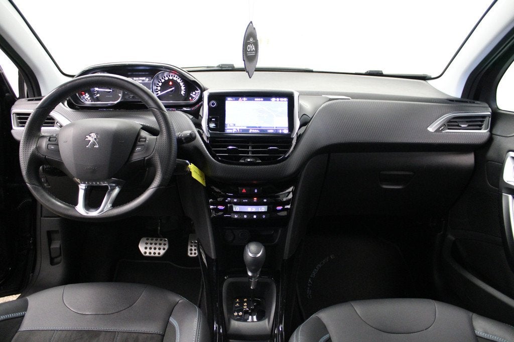 Peugeot 2008 1.2 PureTech Crossway Pano|Cruis|Clima|Navi., Gebruikt, 1199 cc, 1165 kg, Zwart