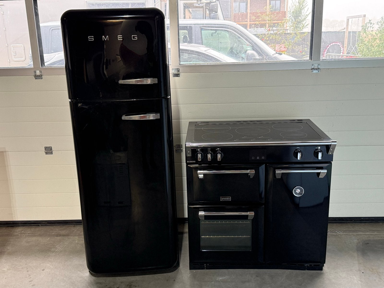 Prachtige zwarte Stoves fornuis met bijpassende koelkast, Witgoed en Apparatuur, Bella, 60 cm of meer, Ophalen of Verzenden, Zo goed als nieuw