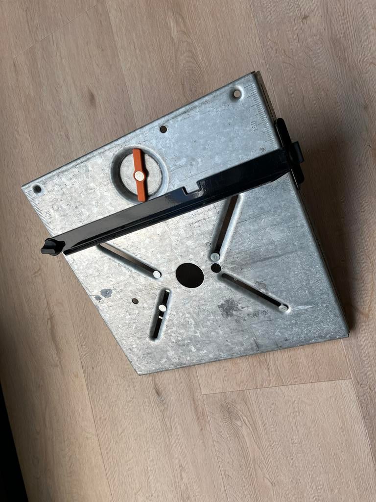 Decoupeerzaagtafel Wolfcraft, Doe-het-zelf en Verbouw, Gereedschap | Zaagmachines, Ophalen, Gebruikt, Decoupeerzaag, 30 tot 70 mm
