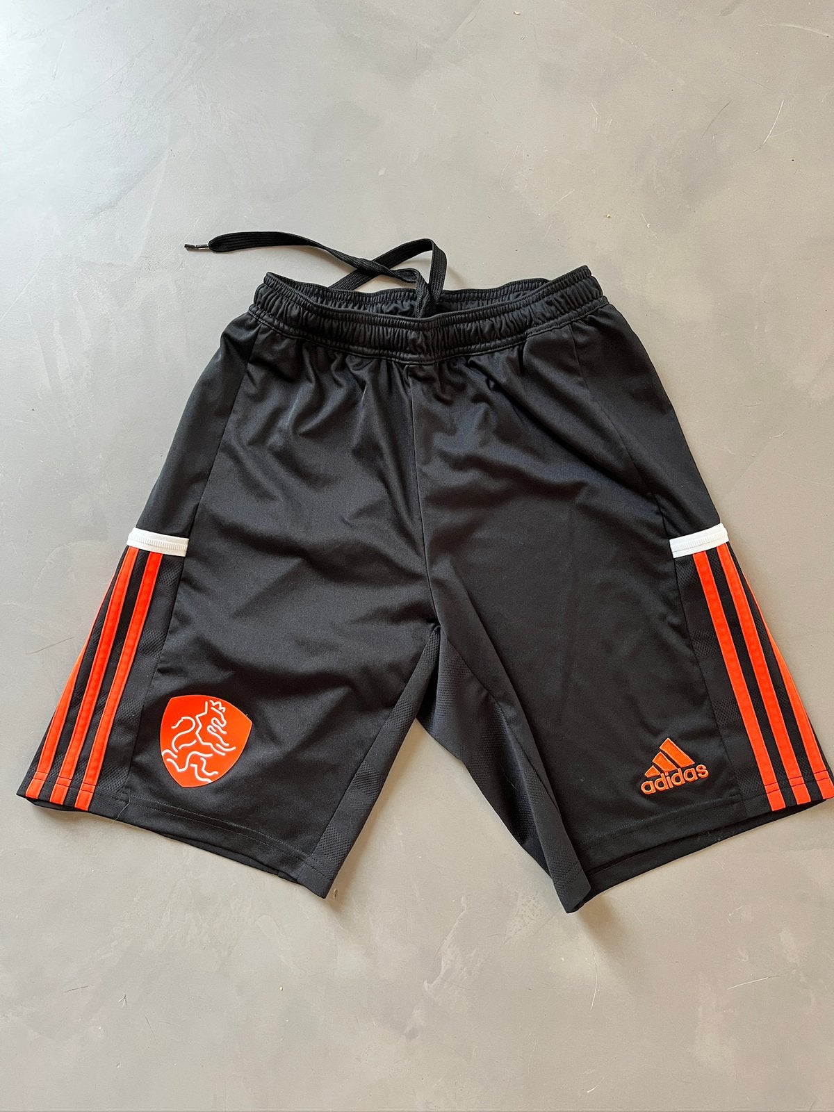 Adidas TeamNL short, Ophalen of Verzenden, Zo goed als nieuw, Kleding