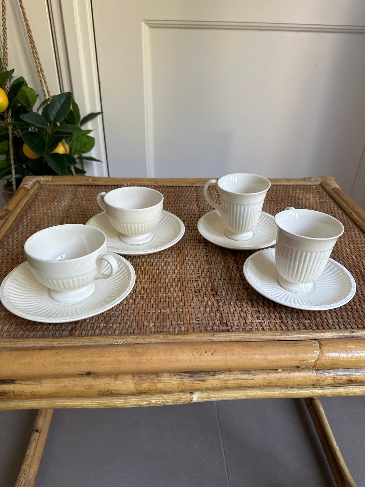 4 Wedgwood Edme  kopjes met schotels, Ophalen, Gebruikt, Keramiek, Vintage