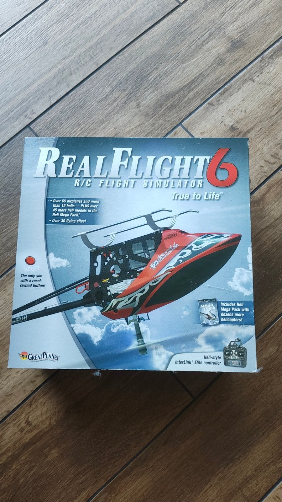 RealFlight 6 R/C Flight Simulator met Futaba InterLink Elite, Ophalen of Verzenden, Zo goed als nieuw