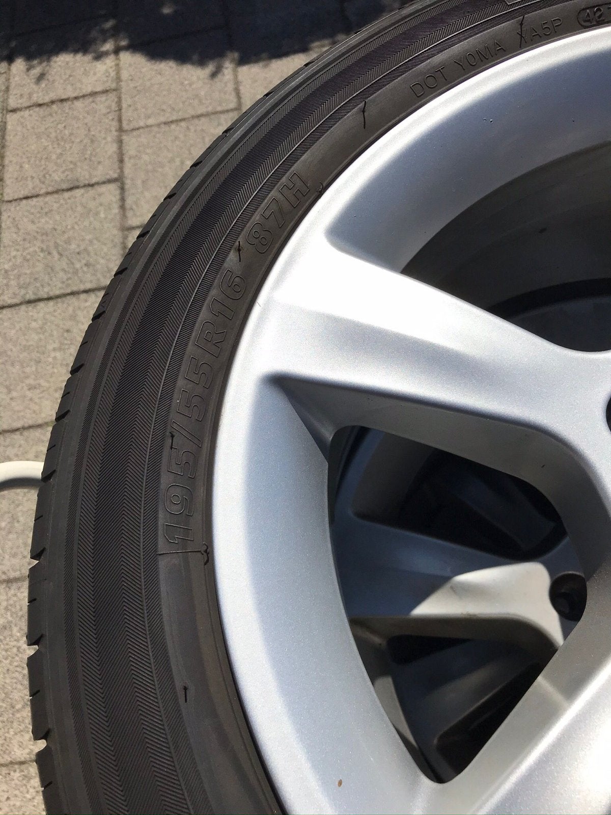 Set van 4 nieuwe seizoenbanden met velgen 195/55R16, Ophalen of Verzenden, Gebruikt