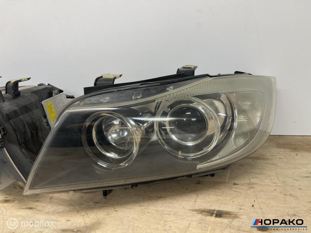 Koplamp set BMW 3 serie E90 E91 Xenon (oem / origineel), Gebruikt, Einsteinlaan 5 rijswijk, Bmw, Ophalen of Verzenden