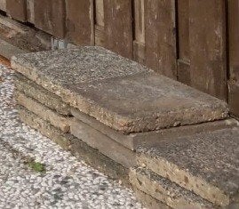 Gezocht: 10 stoeptegels 30x30x4 cm, Ophalen, Gebruikt, Minder dan 5 m², Beton