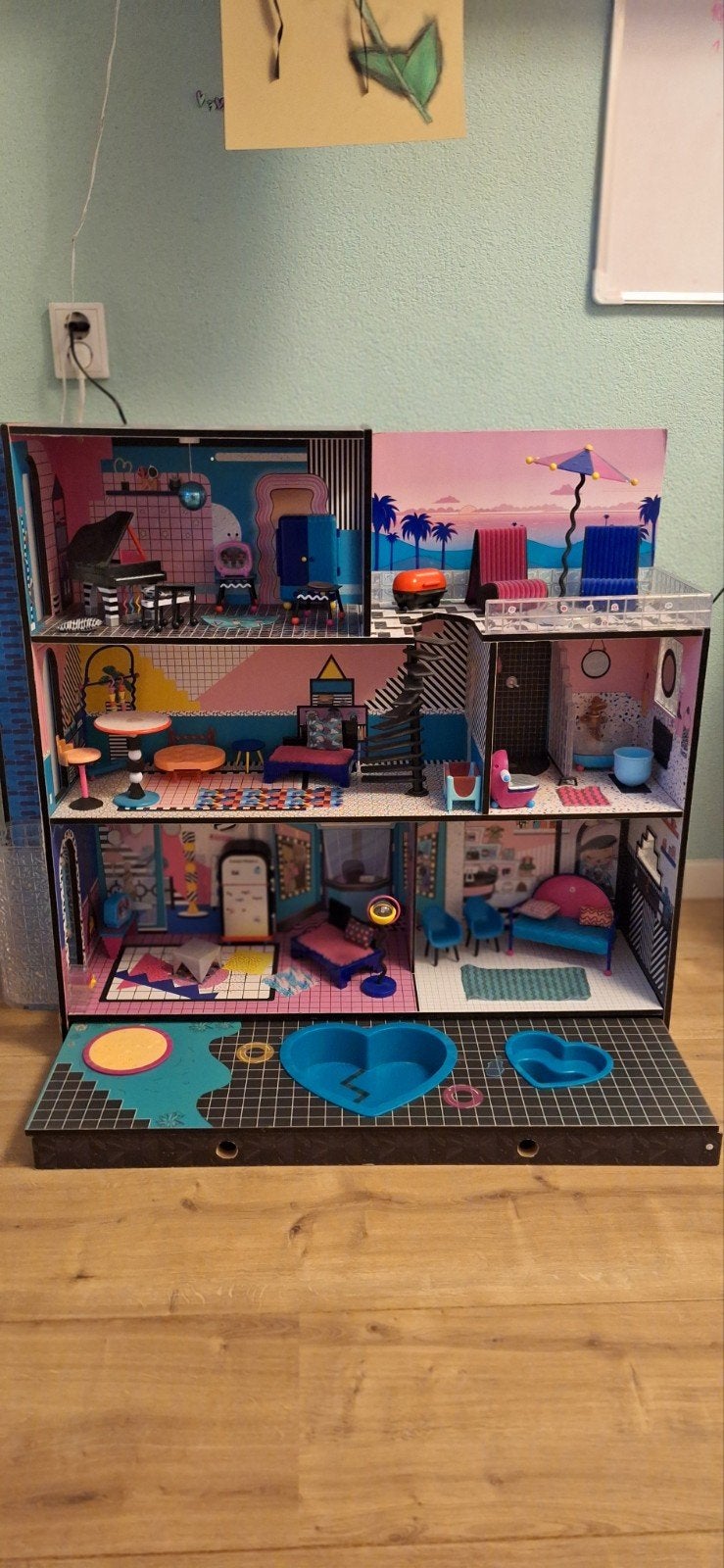 L.O.L. Surprise House (91x91cm) met 3 verdiepingen, Ophalen, Gebruikt, Poppenhuis