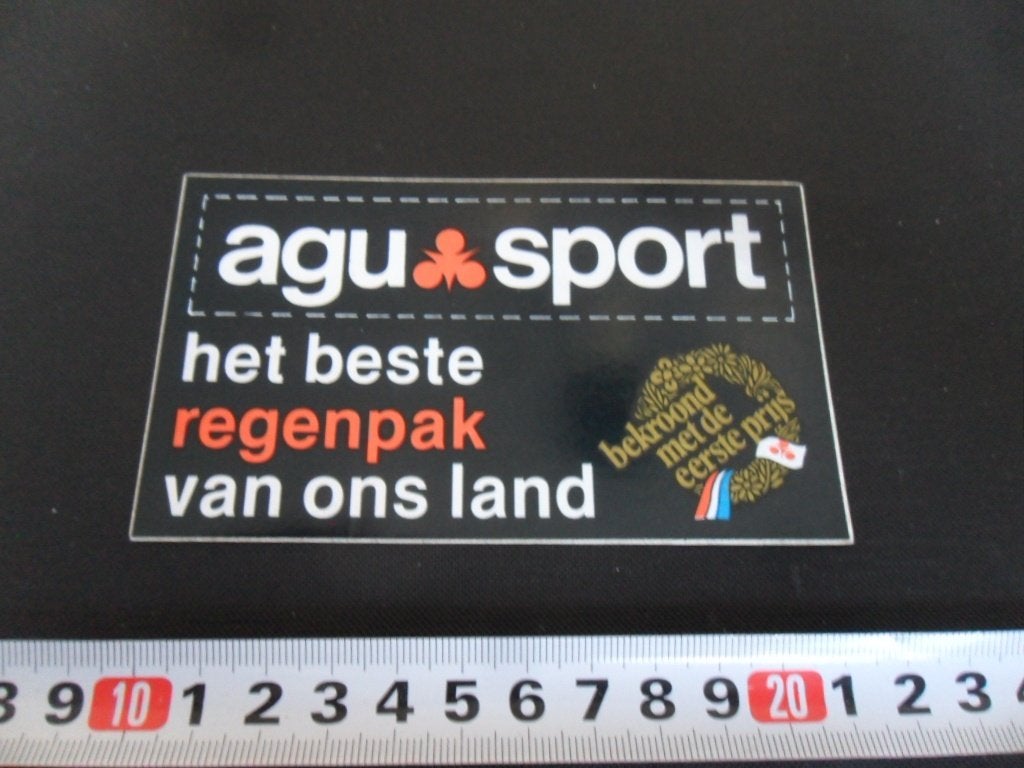 sticker AGU SPORT Het beste regenpak van ons land, Ophalen of Verzenden, Zo goed als nieuw