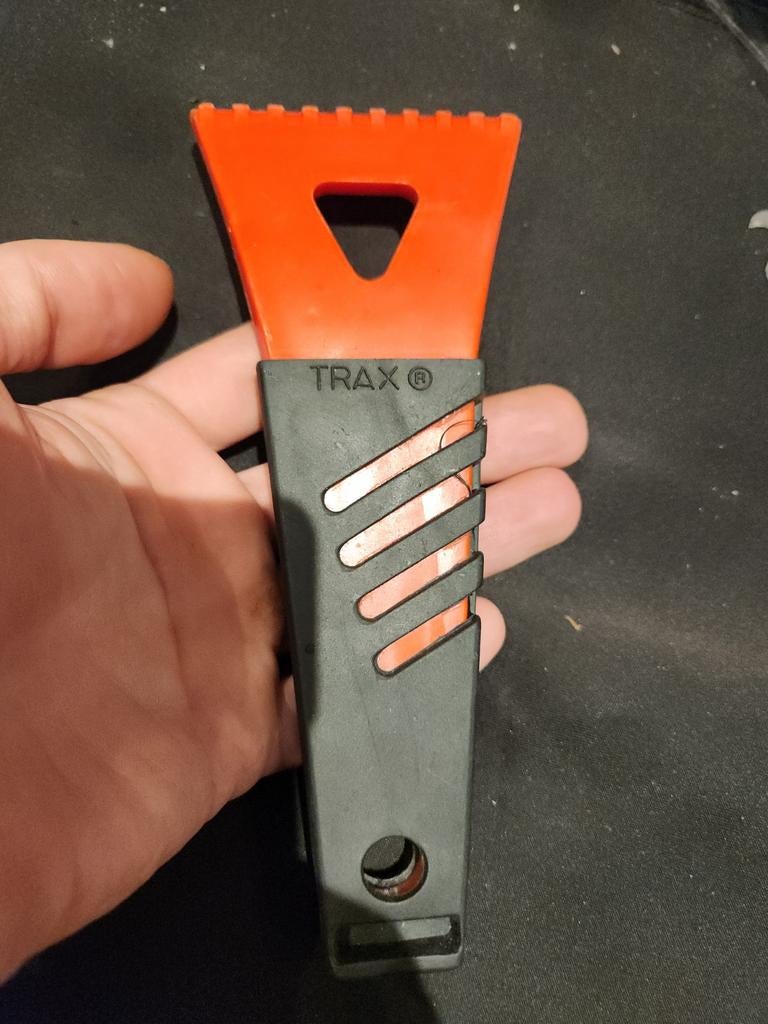 TRAX Ijskrabber - Oranje/Zwart, Ophalen of Verzenden, Gebruikt